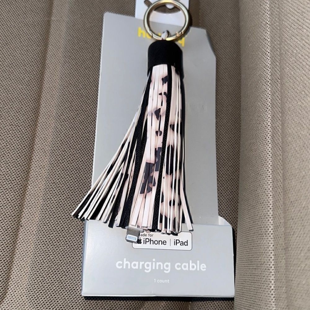 heyday Tassel Keychain Charging Cable IPhone to USB (DC 5V / 3A )